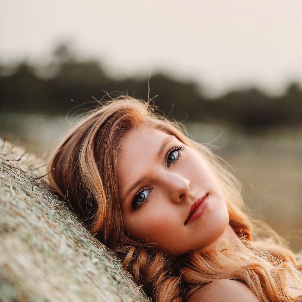 Meet your Posher, Kenzie